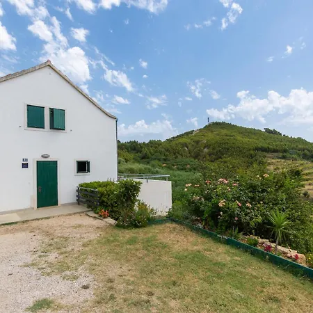 4 Bedroom Lovely In * Podstrana