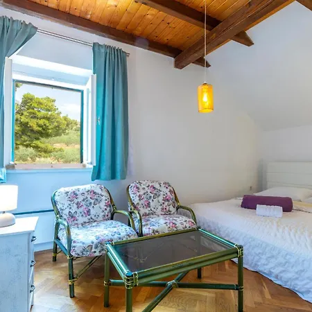 4 Bedroom Lovely In